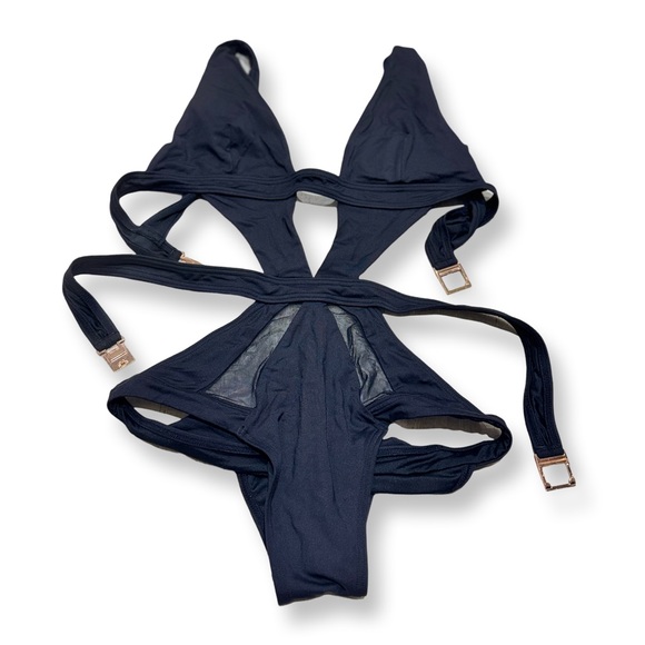 Stunning Kopper & Zink One Piece Swimsuit - Picture 2 of 3